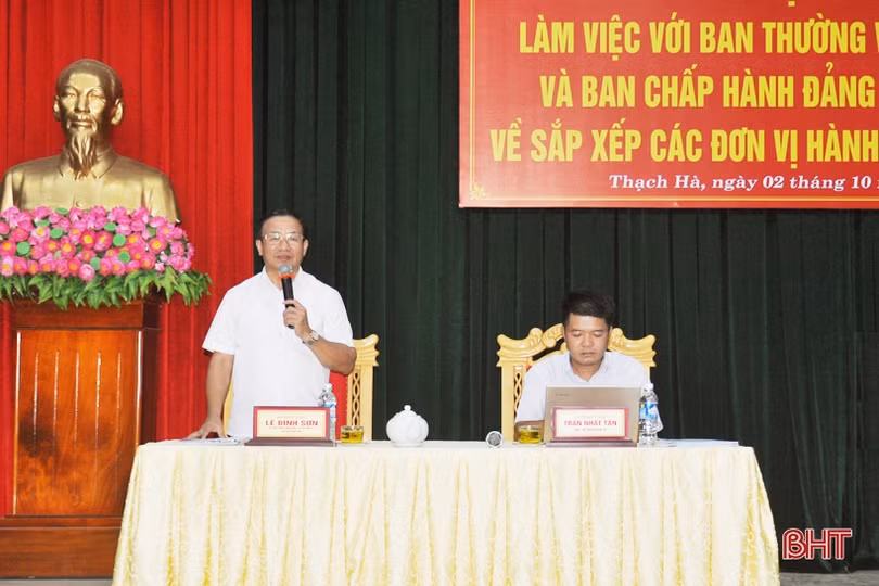 Bí thư Tỉnh ủy: Sáp nhập xã ở Thạch Hà phải linh hoạt, vướng đâu gỡ đó!