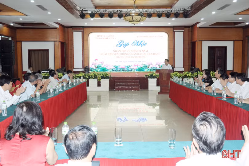 Hà Tĩnh gặp mặt cán bộ nhân 71 năm Ngày truyền thống ngành Kiểm tra Đảng