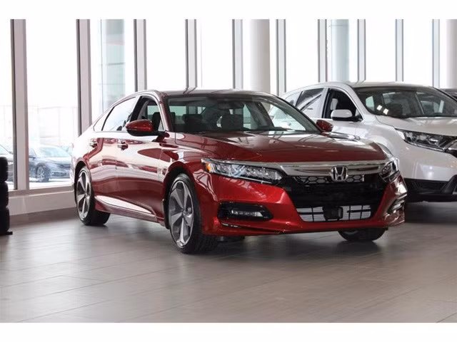 Loạt xe mới đáng chú ý ra mắt thị trường Việt trong tháng 10