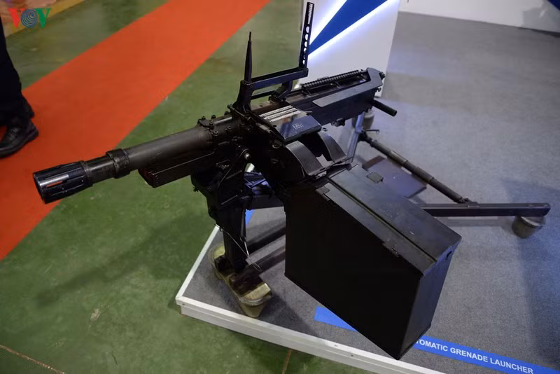 Vũ khí hiện đại nước ngoài tại triển lãm quốc phòng - an ninh ở Hà Nội