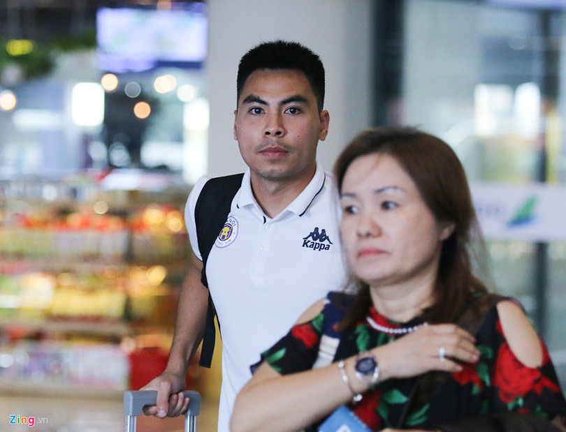 Quang Hải và đồng đội về hội quân cùng tuyển Việt Nam