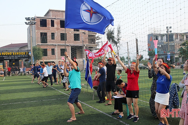 Điện lực Hà Tĩnh vô địch giải bóng đá nam khối cơ quan & doanh nghiệp