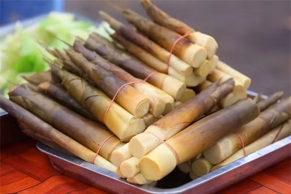 10 loại rau củ nấu không kỹ sẽ chứa độc tính hơn cả thạch tín