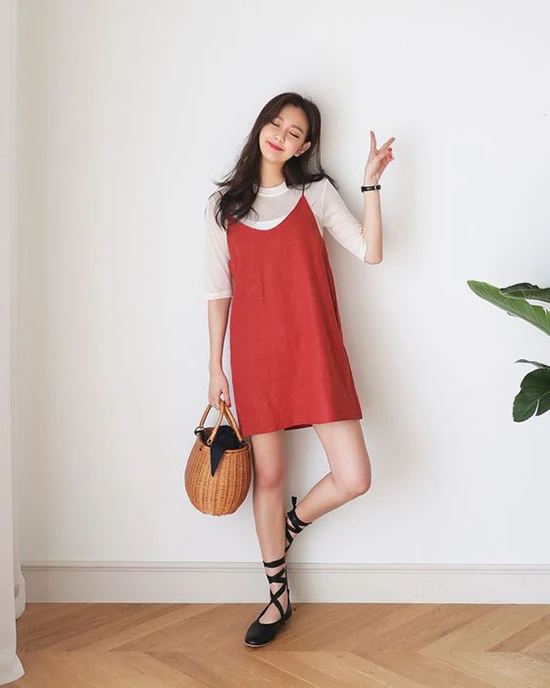 Điệu đà váy áo màu nổi cho mùa thu