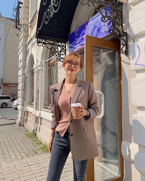 Trời thu se lạnh, 3 kiểu áo khoác mỏng nhẹ lại gây sốt