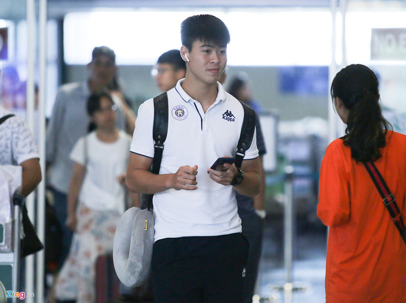 Quang Hải và đồng đội về hội quân cùng tuyển Việt Nam