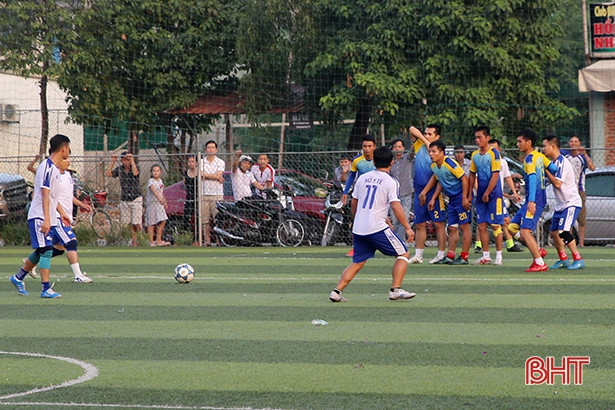 Điện lực Hà Tĩnh vô địch giải bóng đá nam khối cơ quan & doanh nghiệp