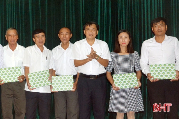 Bồi dưỡng công tác Đảng cho 250 bí thư chi bộ, cấp ủy viên ở TX Kỳ Anh