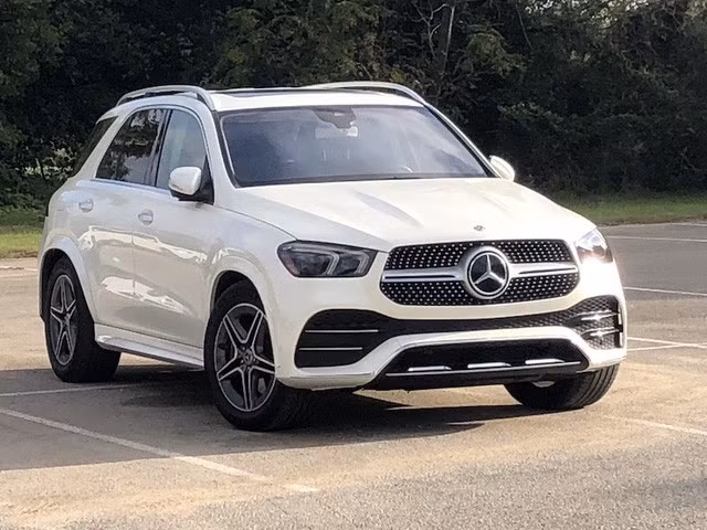 Loạt xe mới đáng chú ý ra mắt thị trường Việt trong tháng 10