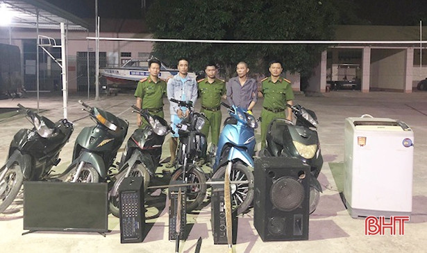 Khởi tố 2 đối tượng “gặp gì lấy nấy” ở Đức Thọ