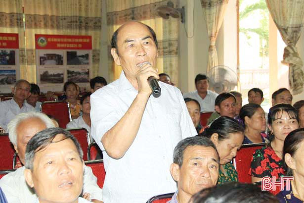 Cử tri Nghi Xuân đề nghị tránh đào tạo tràn lan, sinh viên ra trường không tìm được việc làm
