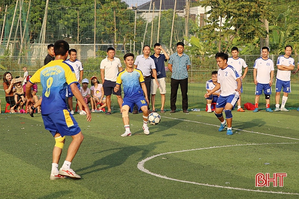 Điện lực Hà Tĩnh vô địch giải bóng đá nam khối cơ quan & doanh nghiệp