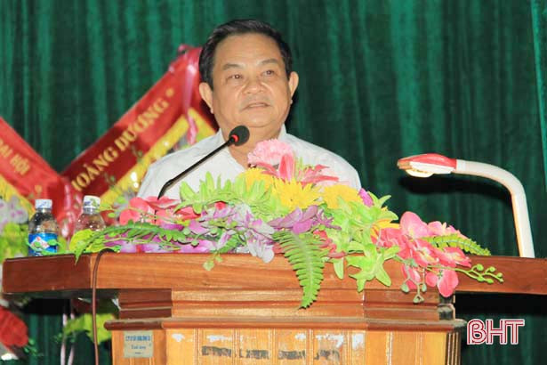 Cử tri Nghi Xuân đề nghị tránh đào tạo tràn lan, sinh viên ra trường không tìm được việc làm