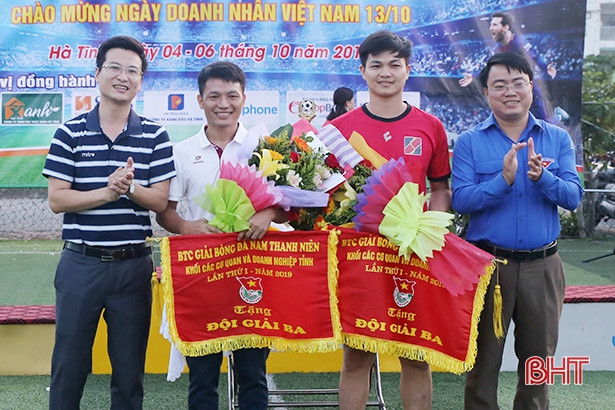 Điện lực Hà Tĩnh vô địch giải bóng đá nam khối cơ quan & doanh nghiệp