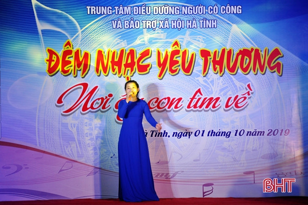 Xúc động đêm nhạc yêu thương “Nơi ấy con tìm về”