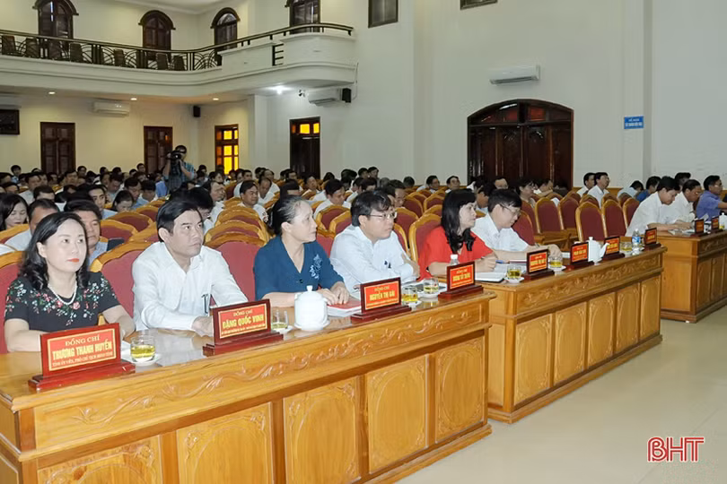 Bí thư Tỉnh ủy Lê Đình Sơn: Tăng cường tiếp xúc, đối thoại giữa người đứng đầu với nhân dân