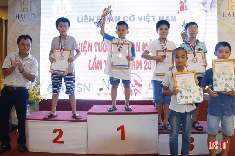 Hà Tĩnh giành 3 HCV giải Cờ vua Cúp kiện tướng tí hon mở rộng năm 2019