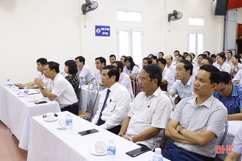 Bác sỹ Hoàng Quang Trung được bổ nhiệm làm Giám đốc Bệnh viện Đa khoa Hà Tĩnh