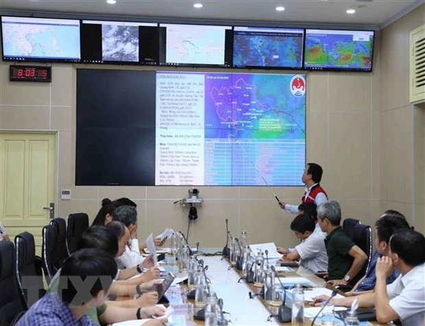 Theo dõi chặt chẽ diễn biến áp thấp nhiệt đới để chủ động ứng phó