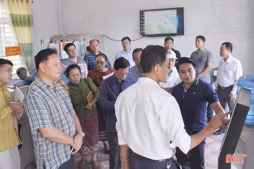 Cán bộ, lãnh đạo Savannakhet tham quan nông thôn mới Hà Tĩnh