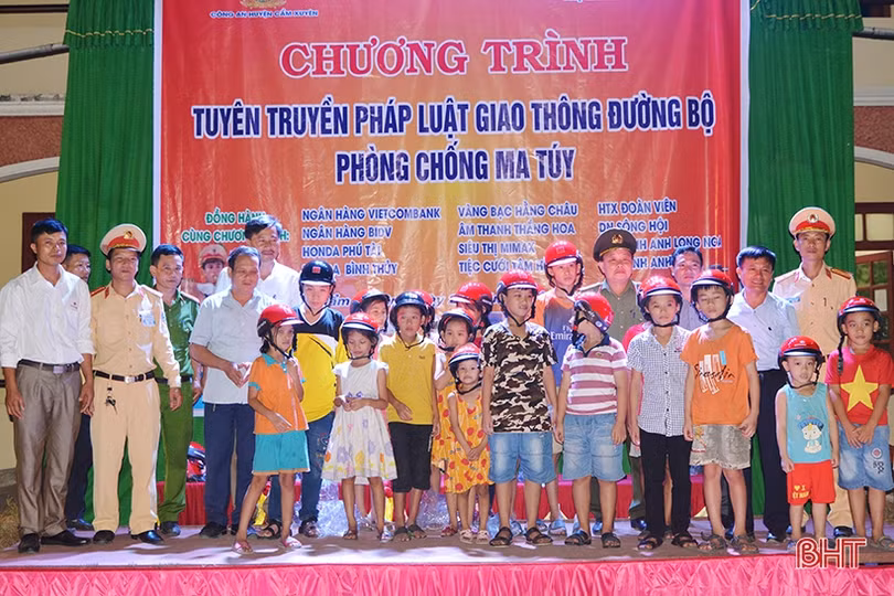 Trên 7.000 người dân Cẩm Xuyên được tuyên truyền an toàn giao thông