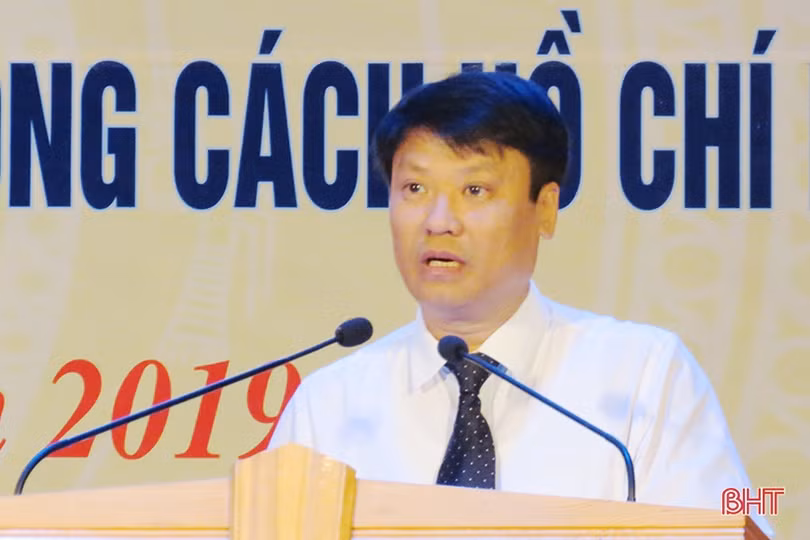 Hồng Lĩnh vinh danh 11 tập thể, 16 cá nhân học tập và làm theo Bác