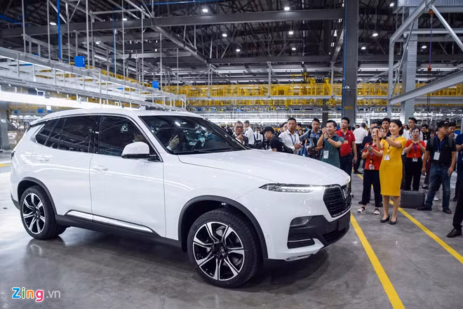 VinFast Fadil, Lux A2.0, Lux SA2.0 sẽ tăng giá mạnh sau 1 tháng nữa