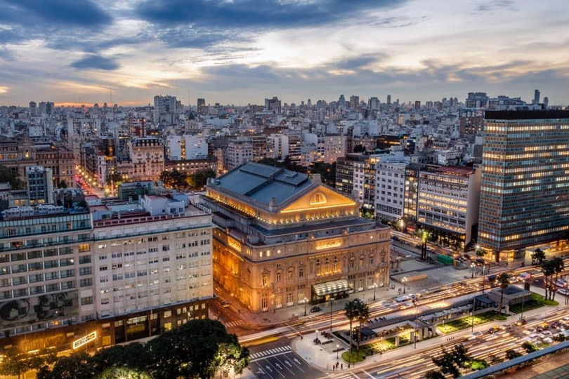 Khám phá điều thú vị trên con đường rộng nhất thế giới