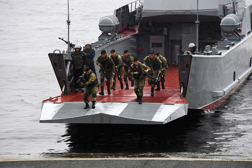 Xem sức mạnh Hải quân Nga trong cuộc duyệt binh ngày truyền thống