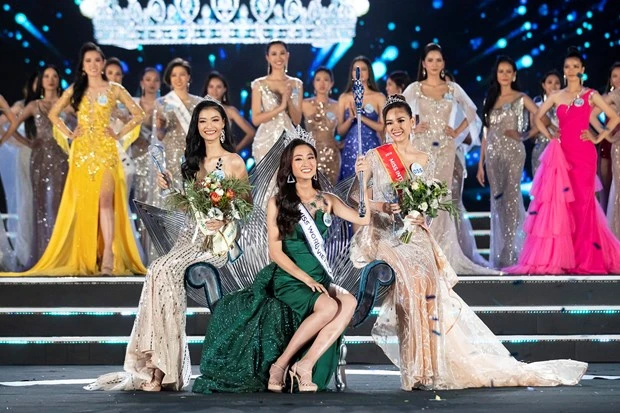 Lương Thùy Linh đăng quang Miss World Việt Nam