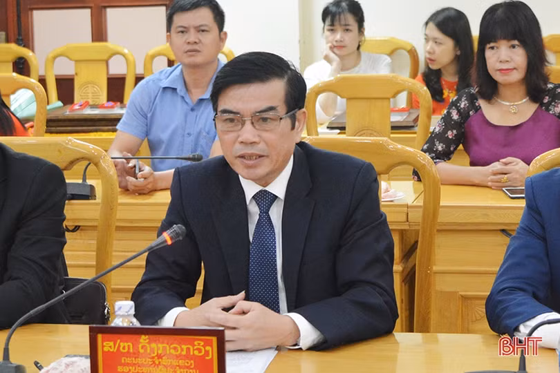 Hà Tĩnh đón nhận Huân chương Lao động hạng I của nước CHDCND Lào