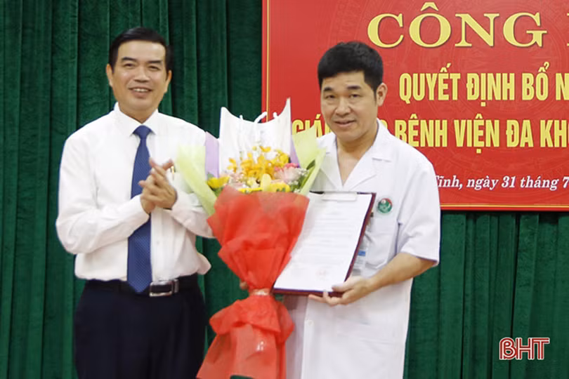 Bác sỹ Hoàng Quang Trung được bổ nhiệm làm Giám đốc Bệnh viện Đa khoa Hà Tĩnh