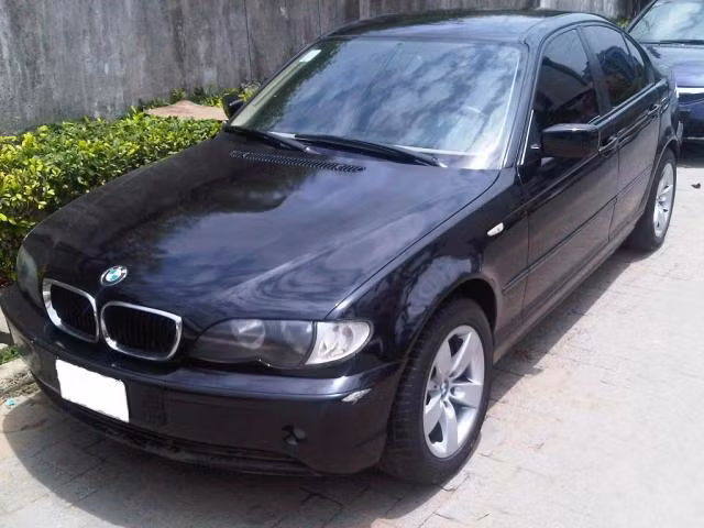 Nghịch lý xe BMW hạng sang giá rẻ, chỉ từ 300 triệu đồng