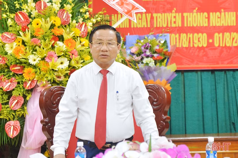 Lãnh đạo Hà Tĩnh chúc mừng ngày truyền thống ngành Tuyên giáo