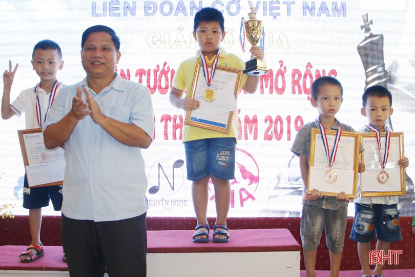 Hà Tĩnh giành 3 HCV giải Cờ vua Cúp kiện tướng tí hon mở rộng năm 2019