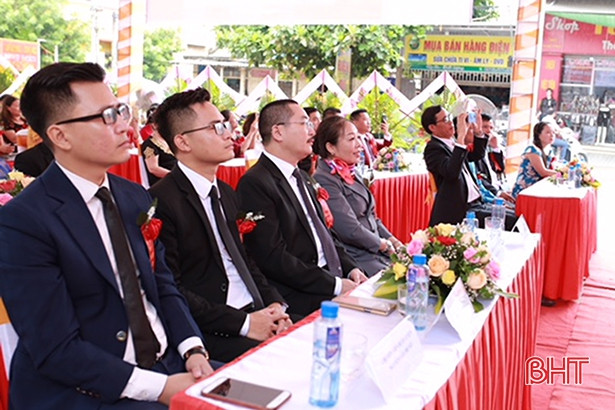 Khai trương Văn phòng Tổng đại lý Hanwha Life Hương Khê