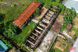 Phòng khám bỏ hoang trên khu “đất vàng” ở xã Tứ Mỹ