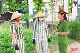 Những "đóa hồng" thắp lên hy vọng giữa bóng tối cuộc đời