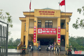 Người dân vùng hạ lưu hồ Kẻ Gỗ được di dời đến nơi an toàn