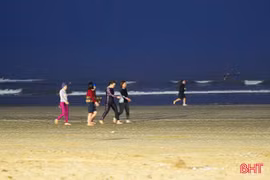 Thắp sáng biển Thạch Hải bằng tinh thần cộng đồng
