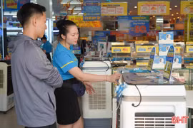 Sôi động thị trường "giải nhiệt" đầu mùa nắng nóng