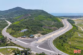 Đẩy mạnh hoàn thiện hạ tầng phục vụ dự án trọng điểm tại KKT Vũng Áng
