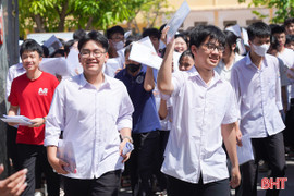 Thí sinh Hà Tĩnh thi theo Chương trình GDPT 2018 hoàn thành Kỳ thi tốt nghiệp THPT