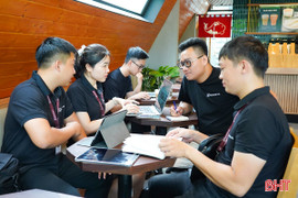 Đến quán cà phê để... làm việc