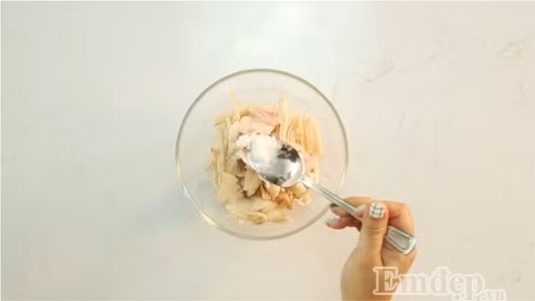 gion mat mon nom tai heo dua chuot thom ngon chang kem ngoai hang