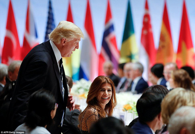 tiet lo thu vi ve cuoc gap keo dai bat thuong giua tong thong trump putin