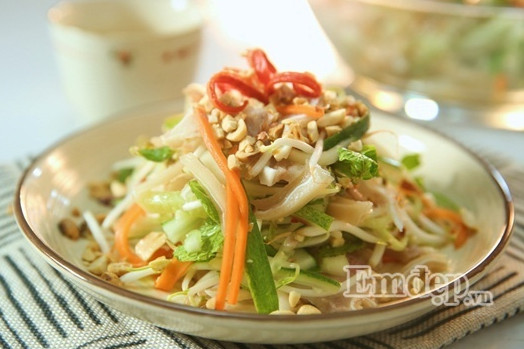 gion mat mon nom tai heo dua chuot thom ngon chang kem ngoai hang