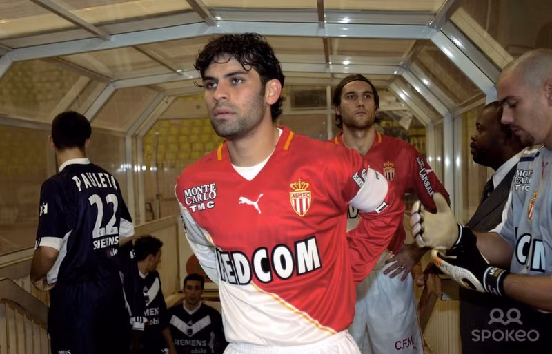 doi hinh 11 sieu sao cua monaco bi cac ong lon hut mau qua nhieu huyen thoai