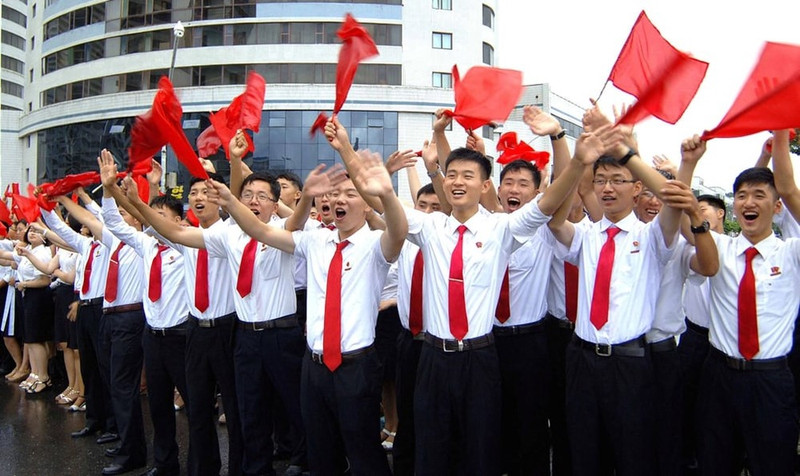 trieu tien ban phao hoa nhay mua mung vu phong ten lua dan dao