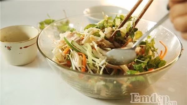 gion mat mon nom tai heo dua chuot thom ngon chang kem ngoai hang